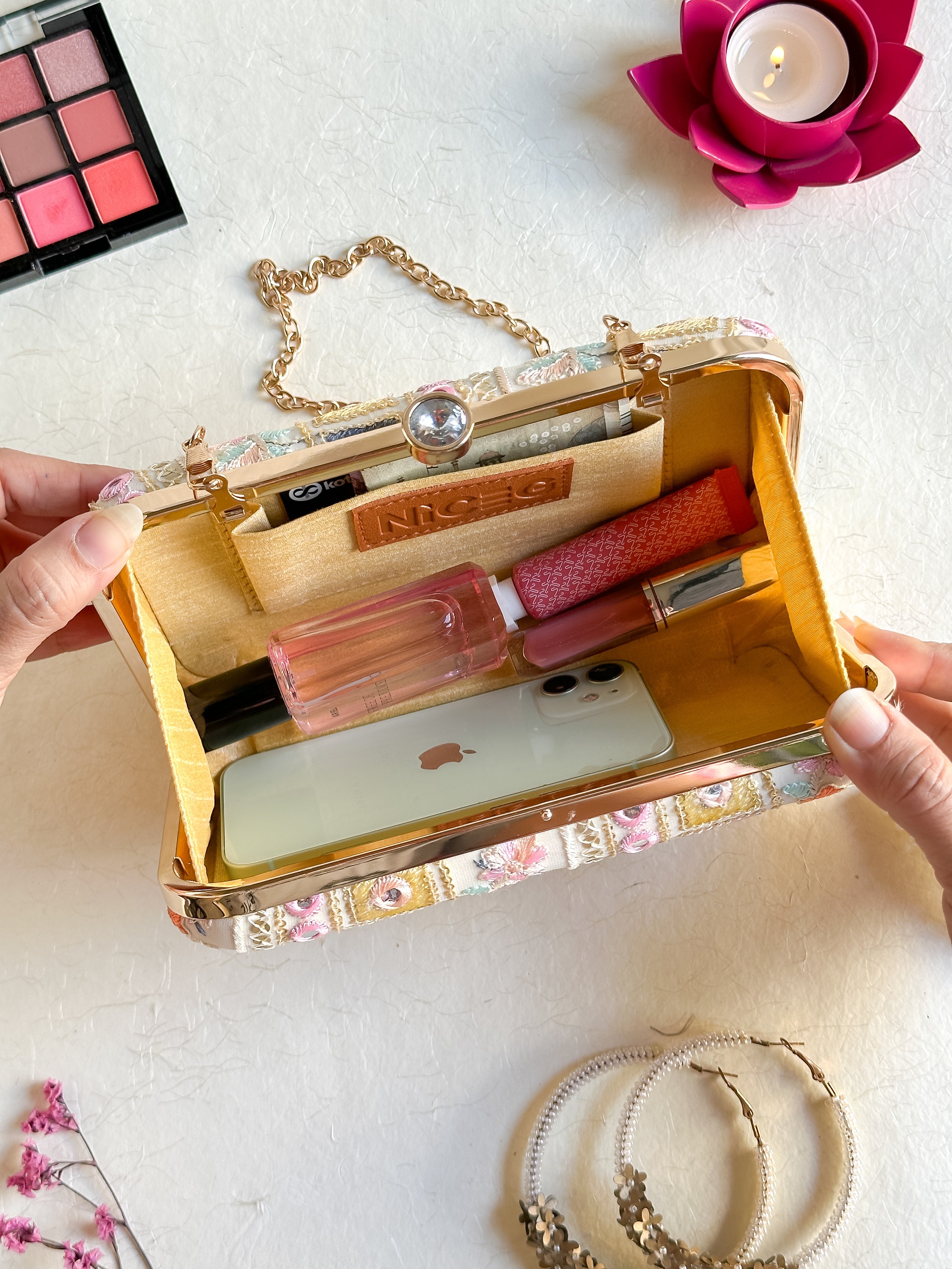 Nice-G Fusion Palette Clutch: The Perfect Blend of Style